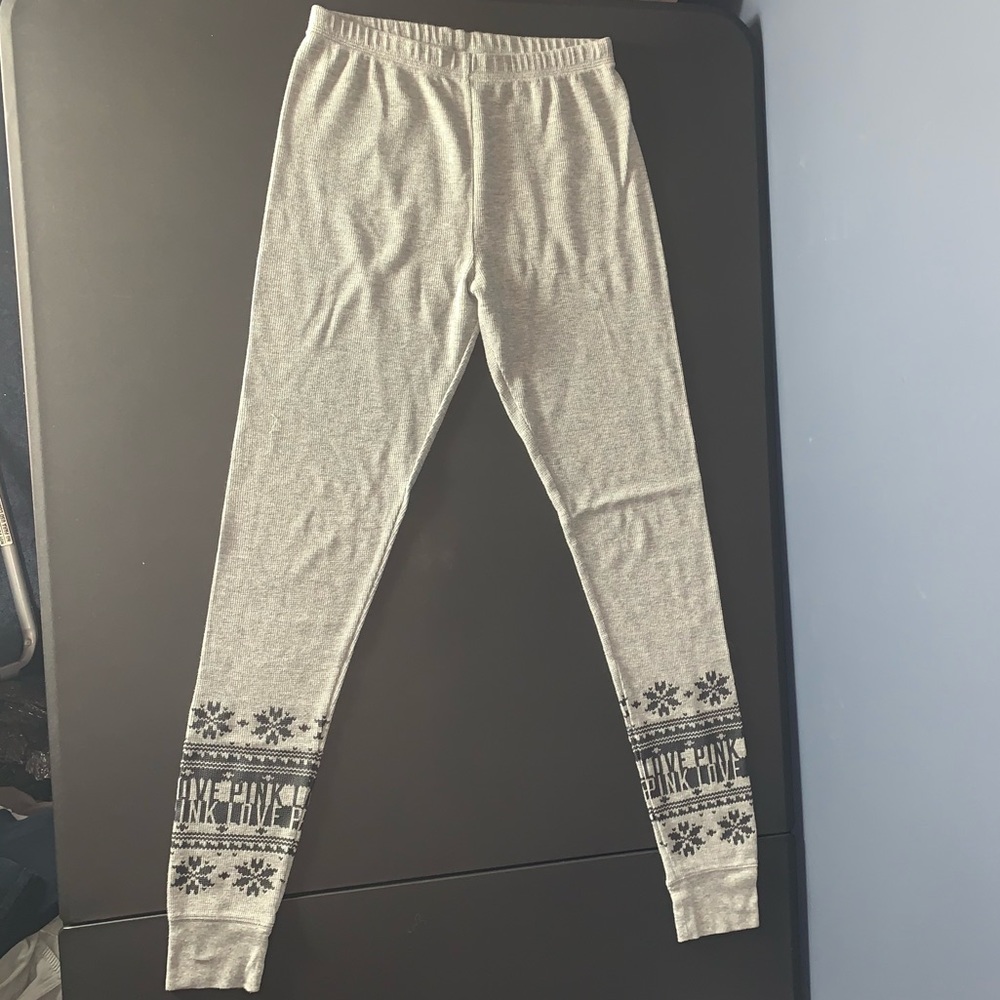 VS Pink waffle knit legging pants rare 😍 - Picture 3 of 10